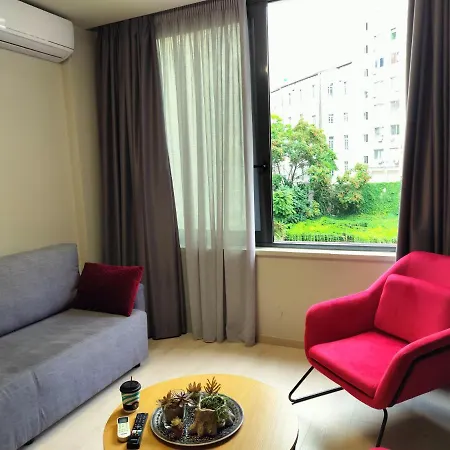 Apartment Spacethree 