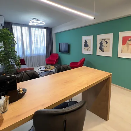 Gimispacethree - Valaoritou Architectural 1-br Apartment *