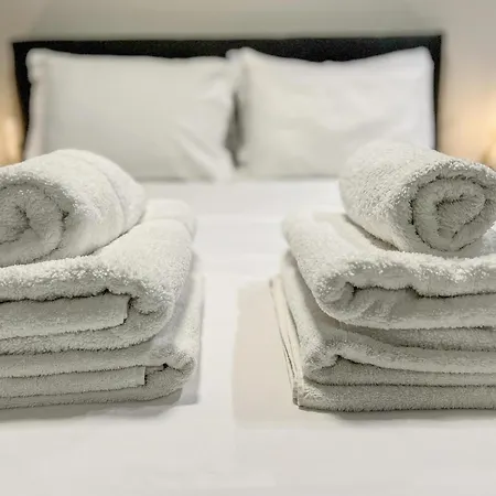 Gimispacethree - Valaoritou Architectural 1-br Apartment